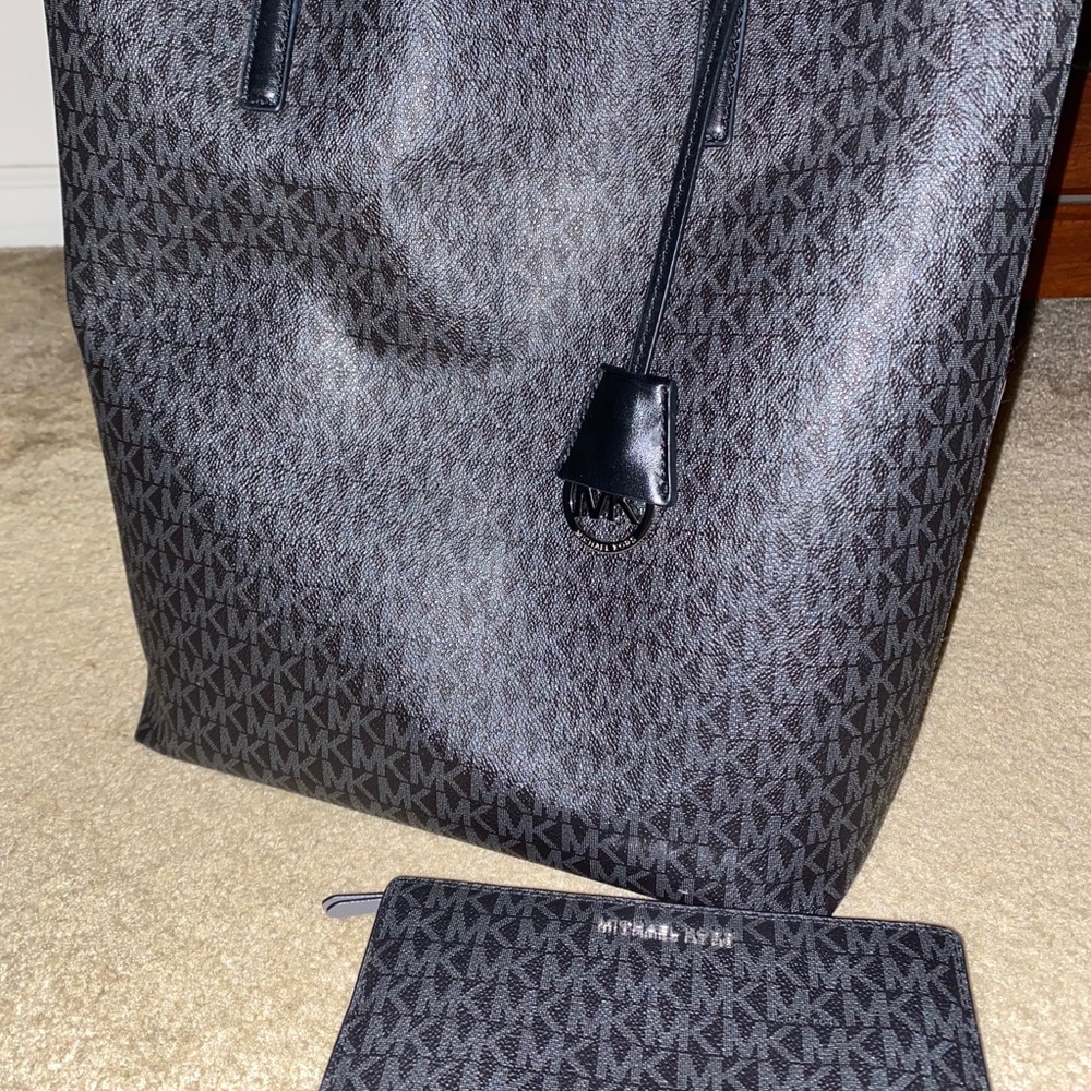 Michael Kors Tote with Matching Wallet